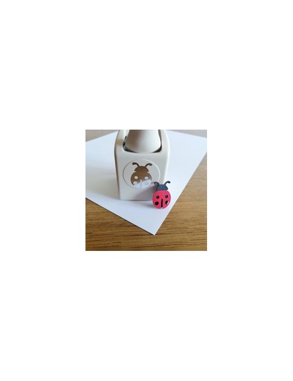 Martha Stewart Double Punch Ladybug, 1.25"X1.25"   Descatalogado